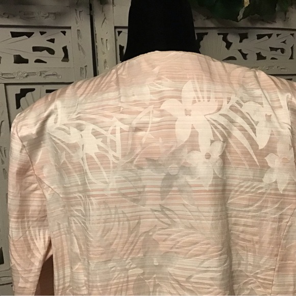 ANTHONY RICHARDS DARLING SHINY PINK & WHITE FLORAL PATTERN LONG SLEEVE JACKET - Picture 6 of 7